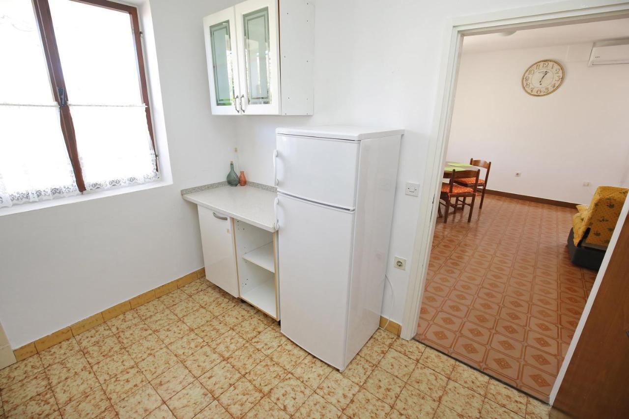 Large Gardens 2 Apartment Bibinje Exterior photo